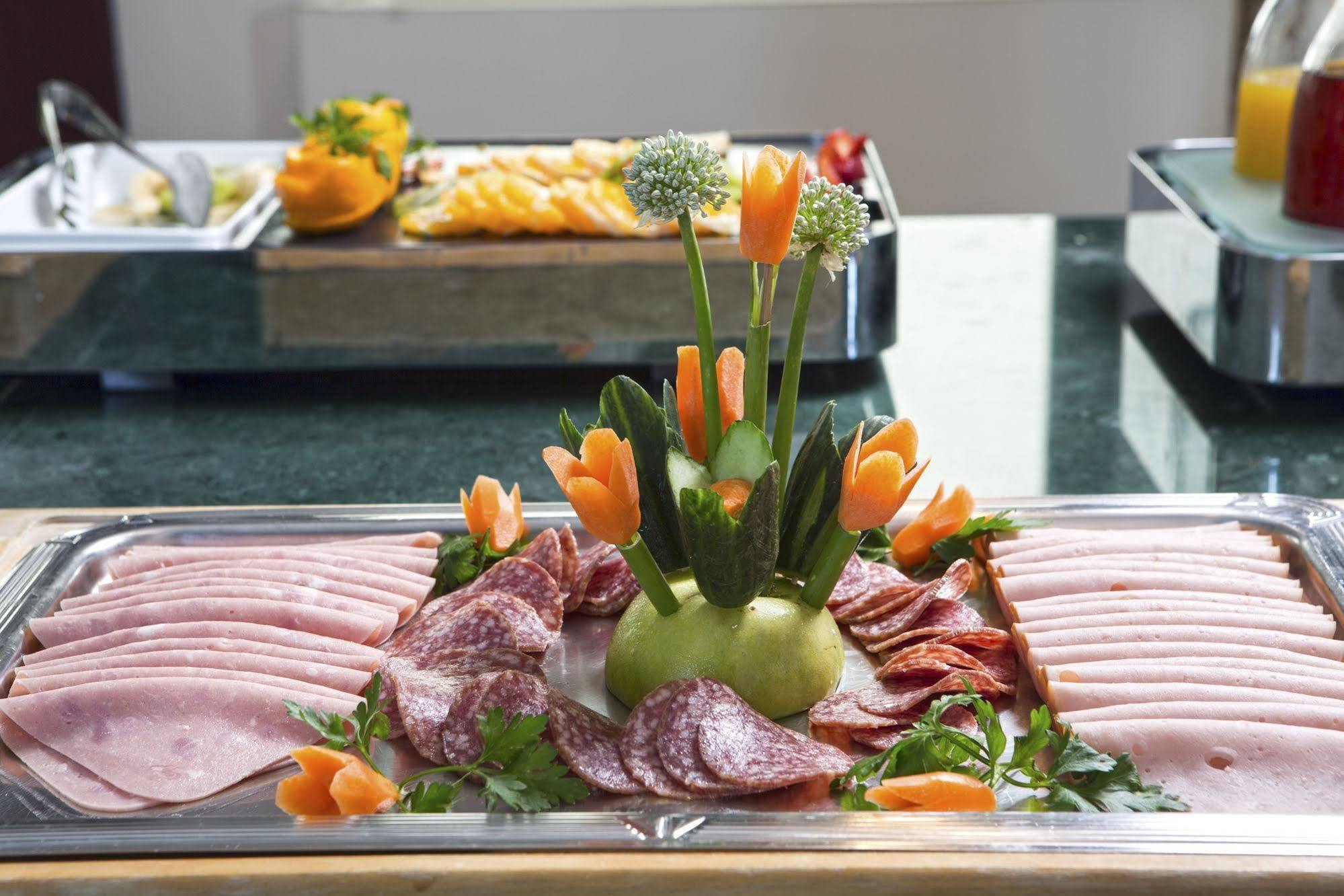 Tharroe Of Mykonos Boutique Hotel 5*